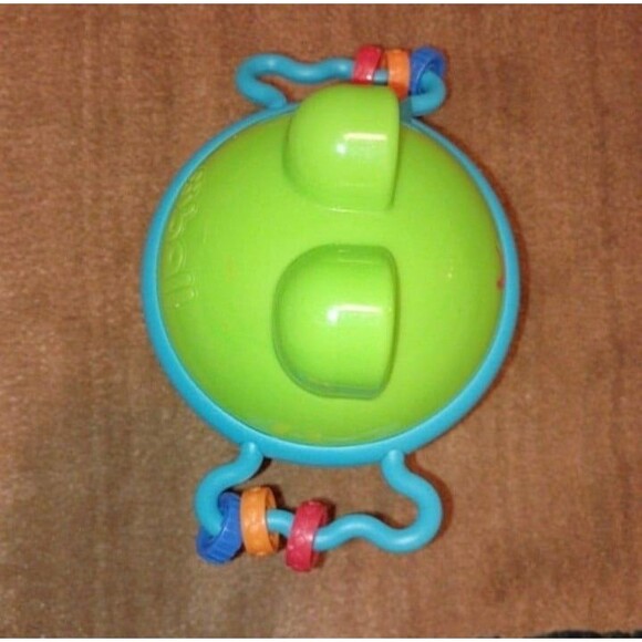 Oball Jingle & Shake Pal Easy-Grasp Rattle - Picture 4 of 4